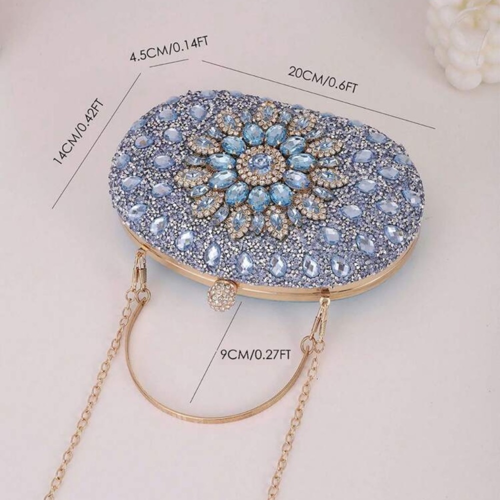 💎 Jewel Encrusted Purse 💎 - Picture 2 of 8